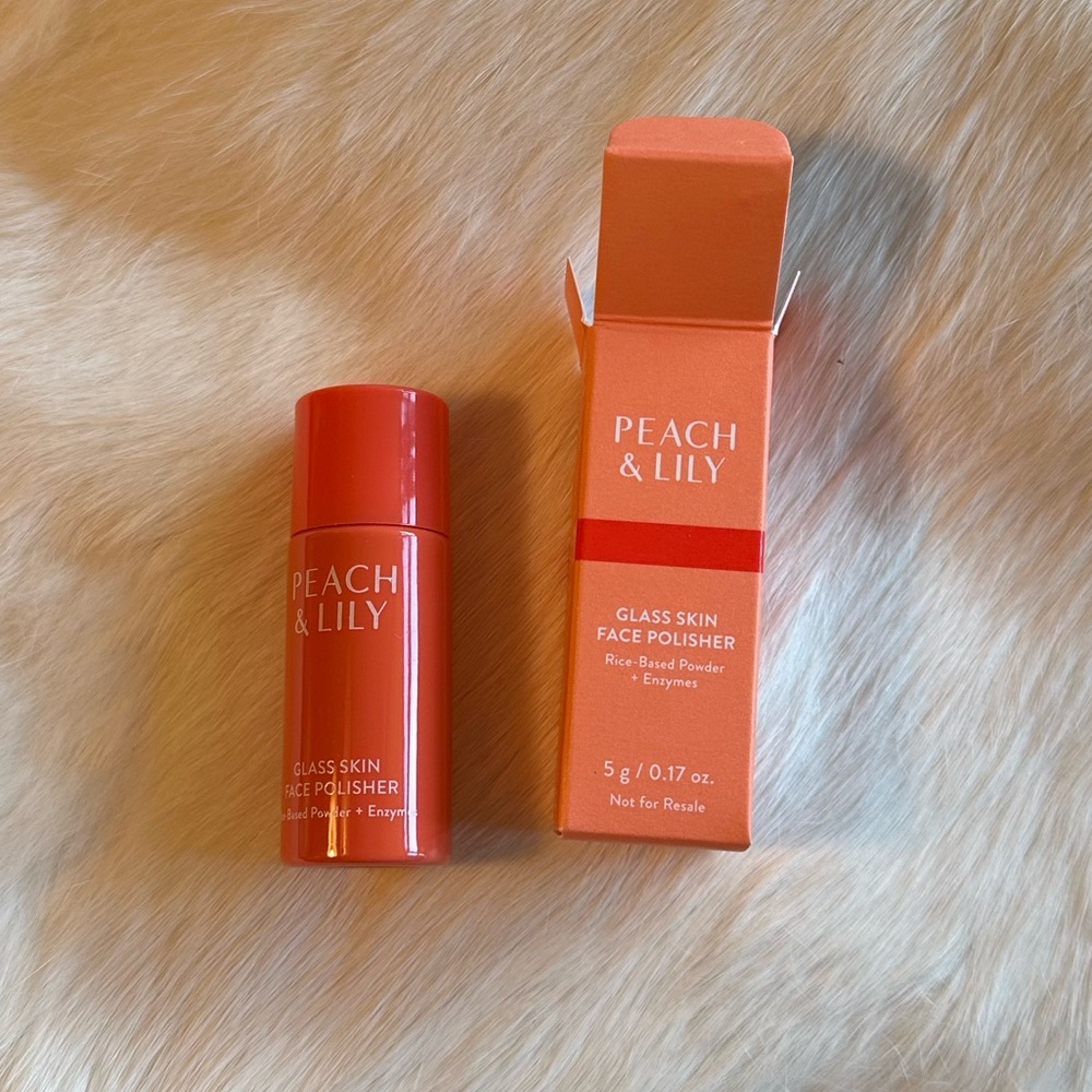 5/$25 Peach & Lily Glass Skin Face Polisher .17oz